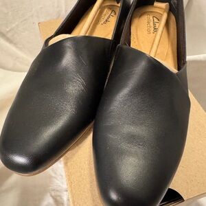 Clarks Women's Black Leather Loafers